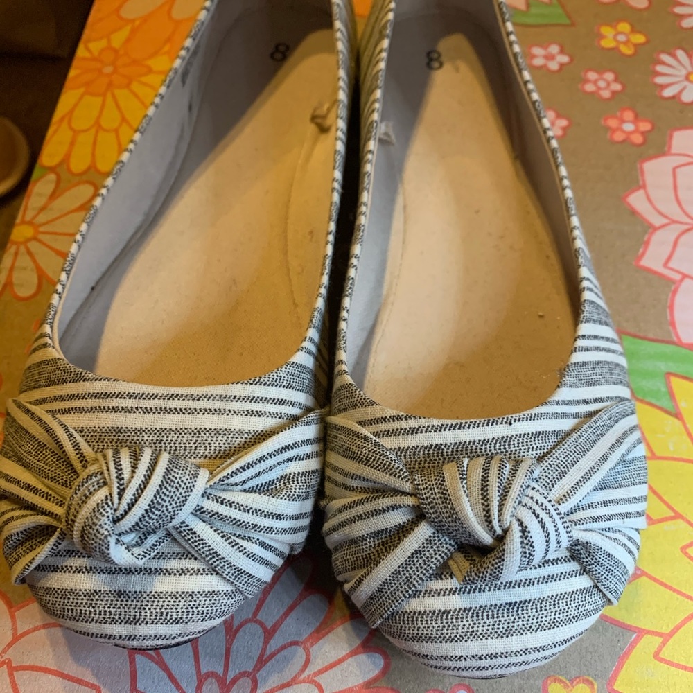 Ballet flats